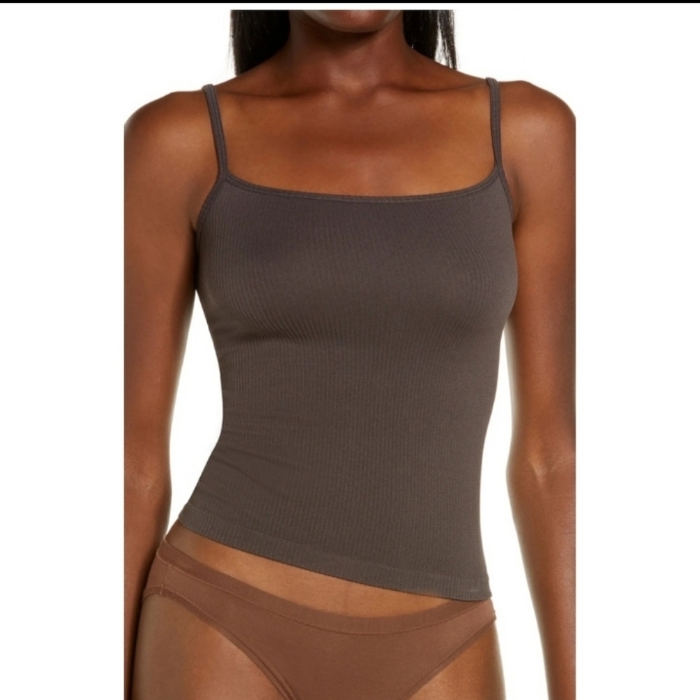 SKIMS Stretch Rib Straight Neck Camisole in Soot Size Large / X-Large NWOT